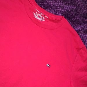TOMMY HILFIGER T-SHIRT